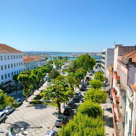 Figueira Family Apartment